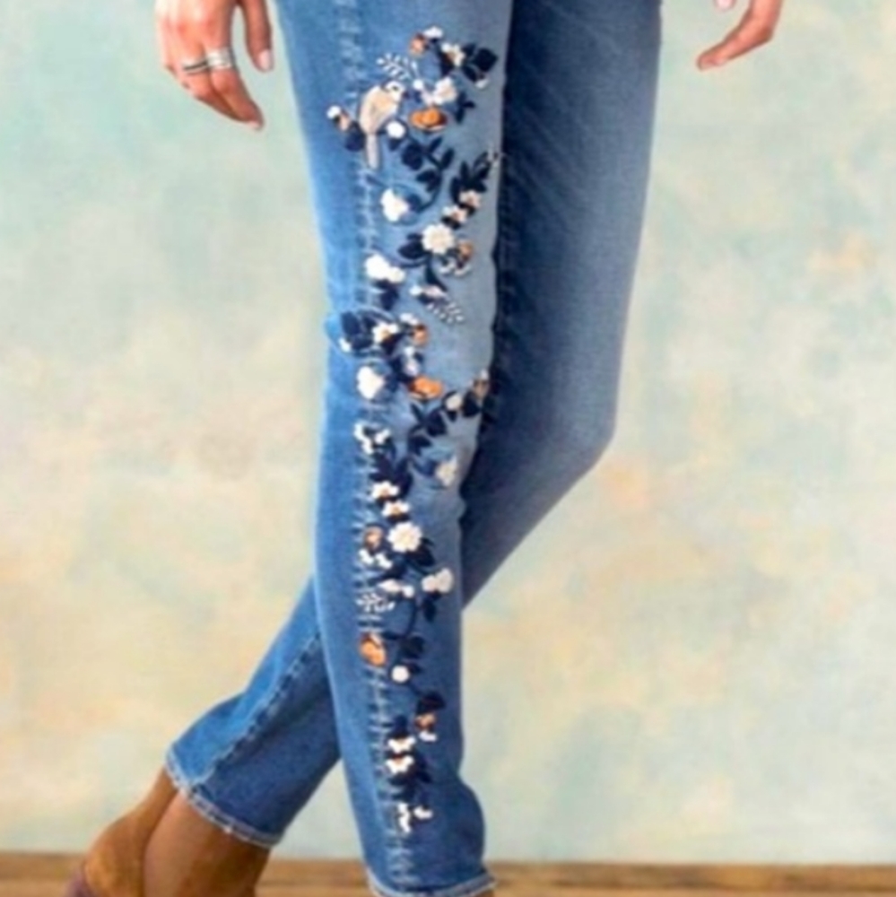 Driftwood Jackie Embroidery Jeans...Size 27 - Picture 2 of 11